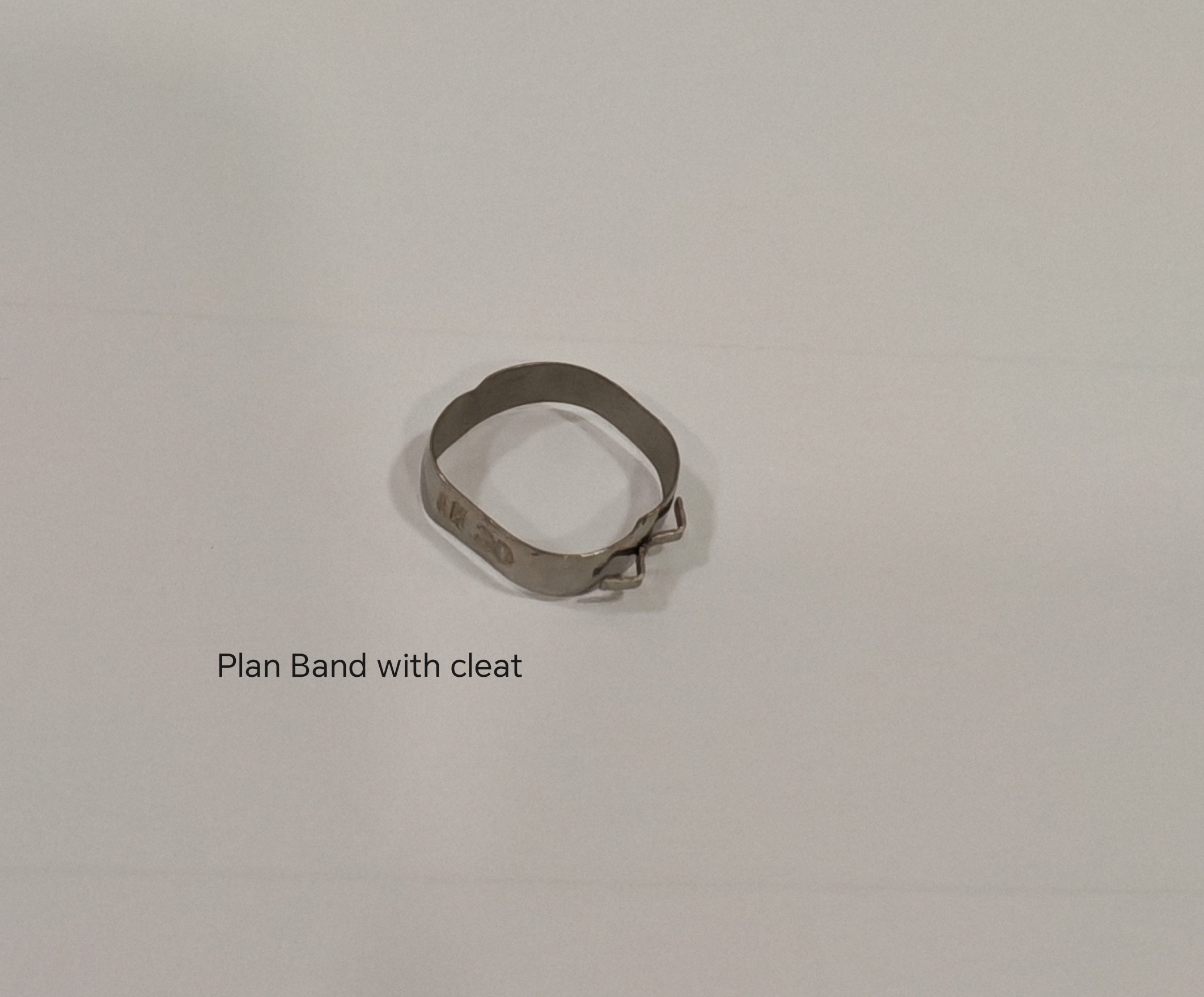 1st Molar plain bands with cleat - LR